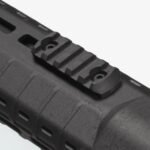 magpul magpul m lok rail section 5 slots polymer 2.jpg