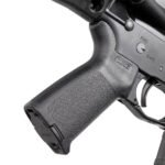 magpul magpul moe grip ar15 m4 black 2.jpg